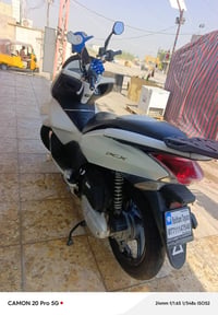 للبيع دراجه pcxجيل الاول  دراجة  ماخذها رمبه الدراجه وأعلى ايدي حجم مك...