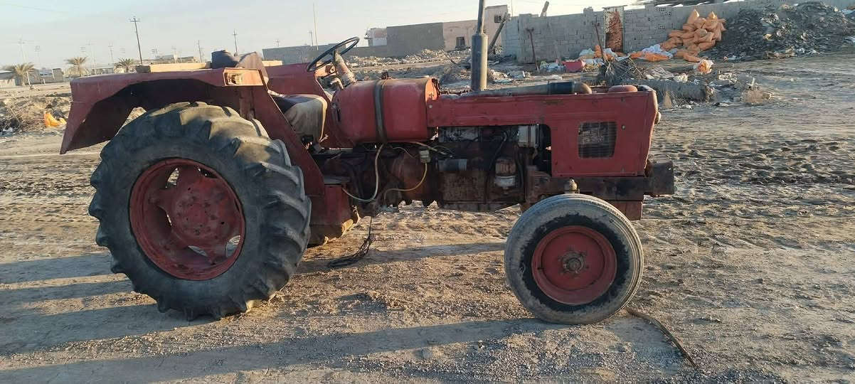 عنتر للبيع مكفوله من كلشي وضع شركه نكره سلف جاهزه للعمل عنوان بابل ناحية الطليعة السعر 3مليون وبيه مجال للشراي ***********
