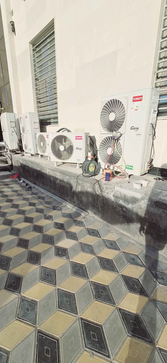 #ورشة الموسوي للتبريد
تنصيب اجهزة التبريد

عندك سبلت عطلان لا تحتار 🤔اتصل 📞والصيانه داخل بيتك وانسب الاسعار ولا تفكر بالتصليح الممل نصلكم أينما كنتم..
#متميزون_باعمالنا__متفوقون_باسلوبنا
متخصصون في نصب وصيانة اجهزة التبريد
كادر هندسي مختص في نصب وصيانه كافة أجهزة التبريد
جداري • كنتوري • كاسيت • 
صيانه وتنظيف موقعي كافة اجهزة التبريد  (صيانه جهازك في منزلك)
💥نصب السبالت بضمان التنصيب والعمل❄️❄️
💥فتح وغسل جميع انواع السبالت بضمان جوده العمل
💥ليك وصيانه جميع انواع السبالت والمكيفات بضمان العمل موقعيا
💥كابسترات اصليه
💥شحن غاز درجة اولى مع الضمان
لسنا الوحيدين لاكننا الافضل 👍💪💪
للتواصل راسل الصفحه اوالاتصال عبر الرقم
*********** عمارة, ميسان
