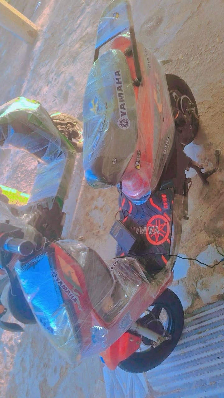 سلام عليكم للبيع داجه شحن نوع اعتقد سكنس بضاربات شادهن قبل يومين شرط قبل يومين شلعه تخبل تمشي اقل شي ٣٠ كيلون كله شغل بس كفرات صفحه مكسره. سرعه ٩٠ تايرات جديده سعر ٣٥٠ او  او اقبل مراوس دراجه احدث   زاوانطي  فرق بي مجال لل شراي رقمي *********** عنواني بغداد البياع سويب متواجد فيسبوك واتساب
