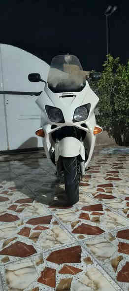 1-اول شي دراجه واحد كوت

2-محرك مكفول

3-منفيس موجود

4-نضافة 90٪

5-Abs شغال

6-لايت جنطه شغال 

7-زر الازدحامت شغال

8-دكمه تشغيل واطفال

9-وياه صندوق وخوذه

...... 

سعر مو ١٢ ورقه لا (850) وكلشي مذكور وكاتبة شراي لاتعبني 

***********
