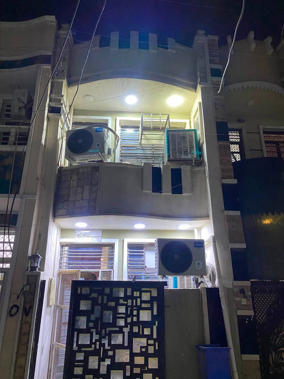 توفر دور سكني طابو صرف / أو زراعي سند ٢٥ / في منطقه حي تونس / 🏦🏘️🏚️ السعار مناسبه  ومساحات من ٥٠ متر إلا ٢٠٠ متر / التصال على رقم / *********** حجي محمد
