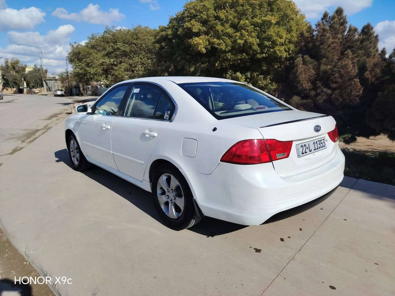 سلام عليكم للبيع كيا او بتيمه 2010 خليجي كير عادي محرك 2400 بيها صبغ مكانات ابيعلك عام دواخل مكفول شرط بمسي سنويه لل 29 تخم تاير جديد صدر كله جديد دينار مذب علي نضيف مامخلي بي نقص سياره مال بيت سعر 80 وبي مجال استفساراكثر تصل ***********
