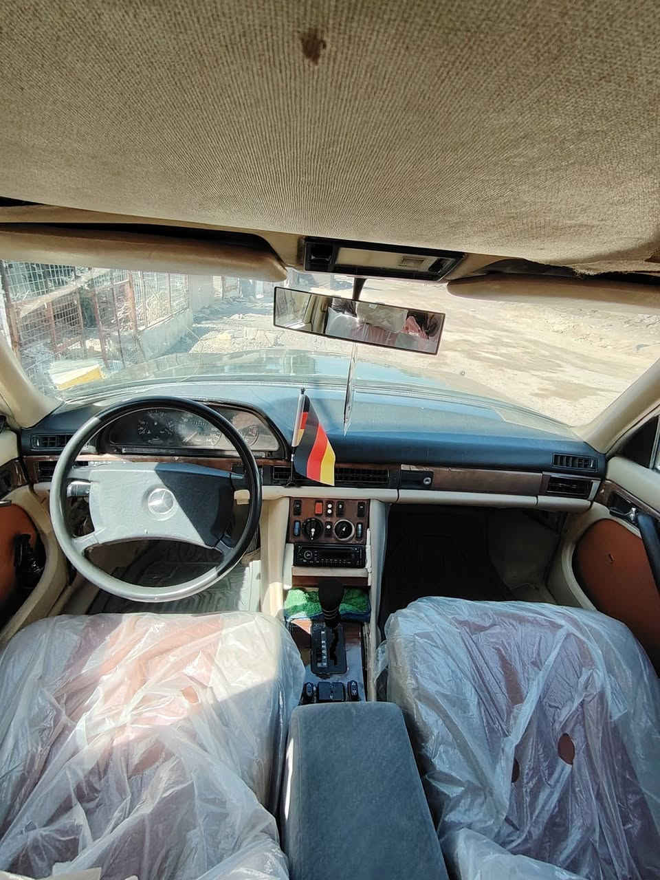 مارسدس موديل 91 مشروع وطني سنويه لل 27 شهر ال 6 قواعد سليمه ماكو خياس تبريد تخم تاير محور 3000 راس الثور فيفيتي محرك نضيف كهربائيات كله شغال ما مطلوبه ولا دينار مالكها ب ديوانيه شاميه.. السعر 48 وبيها مجال حك الجيه؟ التفاصيل كلها مذكوره كدامك مو تجي ودكلي شنو تفاصيلها كله ذكرتها الك شراي تعال خاص ما تشتري وفلوسك قليله لا تكسر بحلال الناس الله يرحم والديك؟


**إذا كنت صاحب هذا الإعلان وتريد حذفه لأي سبب، رجاءا أرسل رسالة إلى الدعم الفني**