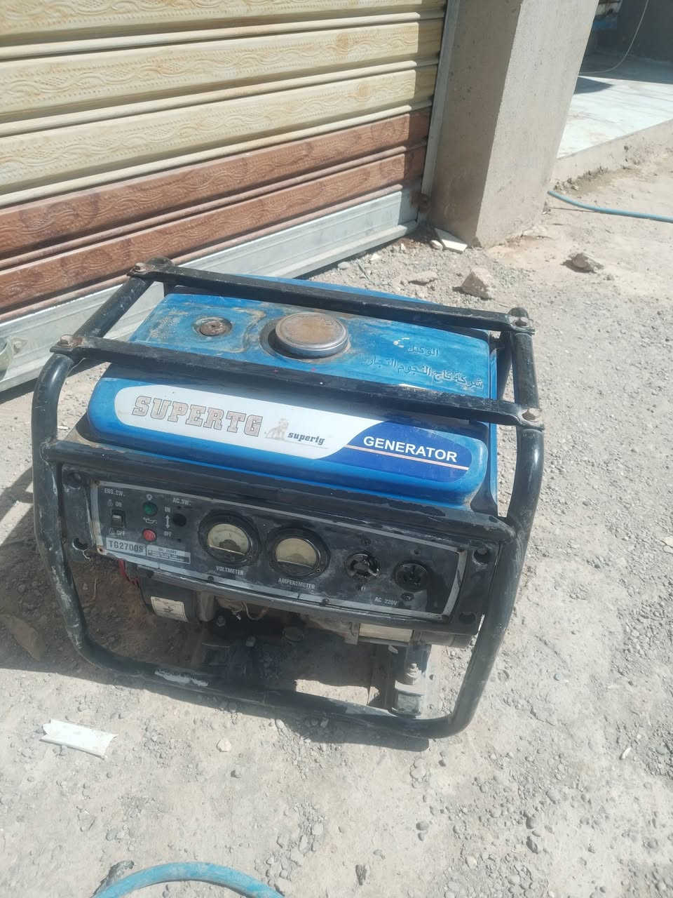 ماطور شحن حجم ٢٠ للبيع
عاطل يعوزو بطاريات السعر قفل ١٠٠ ألف
للإستفسار الاتصال على الرقم ***********
