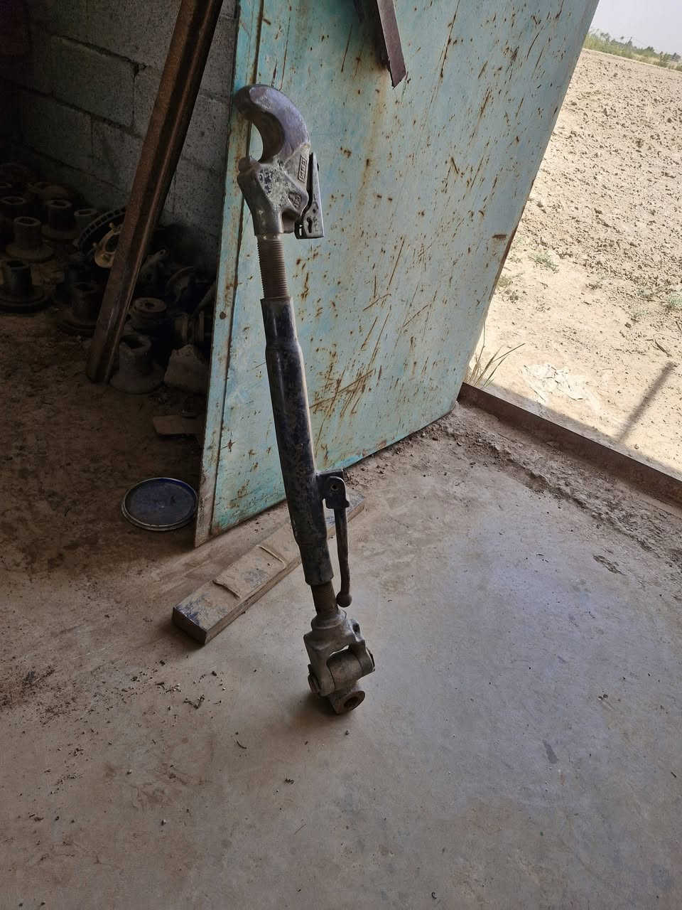 جسر اصلي مال فيات للبيع سعره 150الف عنوان واسط ***********
***********
