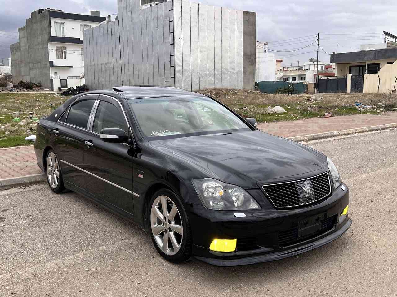 CROWN 184
ساخ ساخ
یەک پەڵەی بۆیاخە 
مەکینەی ١٨٤ بێدوکەڵ
٣ دوگمەی فول
سڵایت 
جڵد 
هیتەر
ئاوێنە ئیشارەت
سوکان حەیزەران
کامێرای پێشەوە و خەزن خوێندنەوەی سورعەت
ساڵەنسا تۆمس
ویلی ئیستیل
تەبرید خەزن سفر نابێتەوە
لایتی کراوە بە ناو ڕەش
کامل گڵۆپەکانی ناوی کراوە بە سپی
مەجموعە سوکان لێکزسە زۆر نەرمە
کامل سپۆڕتی بۆ بەسراوە تۆمس و باڵی سەر جام
ساڵەنسای بیلاد تۆمس زۆر تایبەت
هەر ٥ بەسمەکەی ئیش ئەکات
سەیارەکە ناوی و دەرەوەی لۆکە 
کوشنی نەک دڕاوی نوکتەشی نیە
کامل کونی گەرمی گیراوە 
ڕۆنی تازە مۆتۆسێڵی تێکراوە
لە دەعامی بۆ دەعامی بەشەرت ناو و دەرەوەی لۆکە 
ژ.م *********** - ***********
