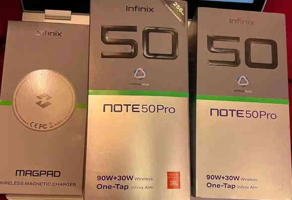 سلام عليكم جهاز انفنكس هوت 50 برو نظافة الجهاز 100‎%‎100 الذاكرة 256 الكارتون وكافة الملحقات كاملة مع شاحن وائر ليس      السعر 255 بي مجال قليل *********** التواصل واتساب فقط
