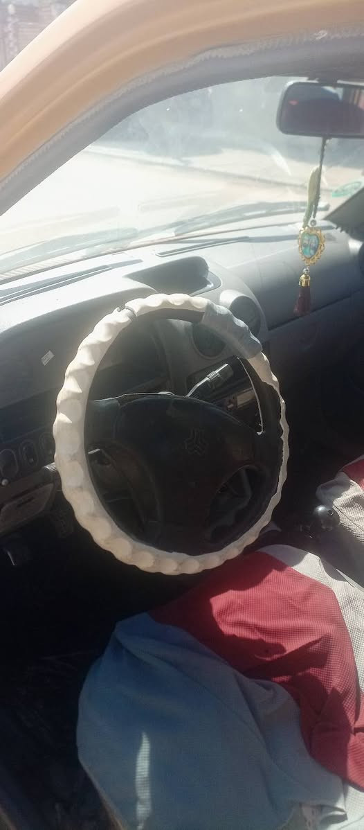 سياره سايبه للبيع موديل 2012 السعر 8 مكان النجف رقم احمر بدون راعي ***********
