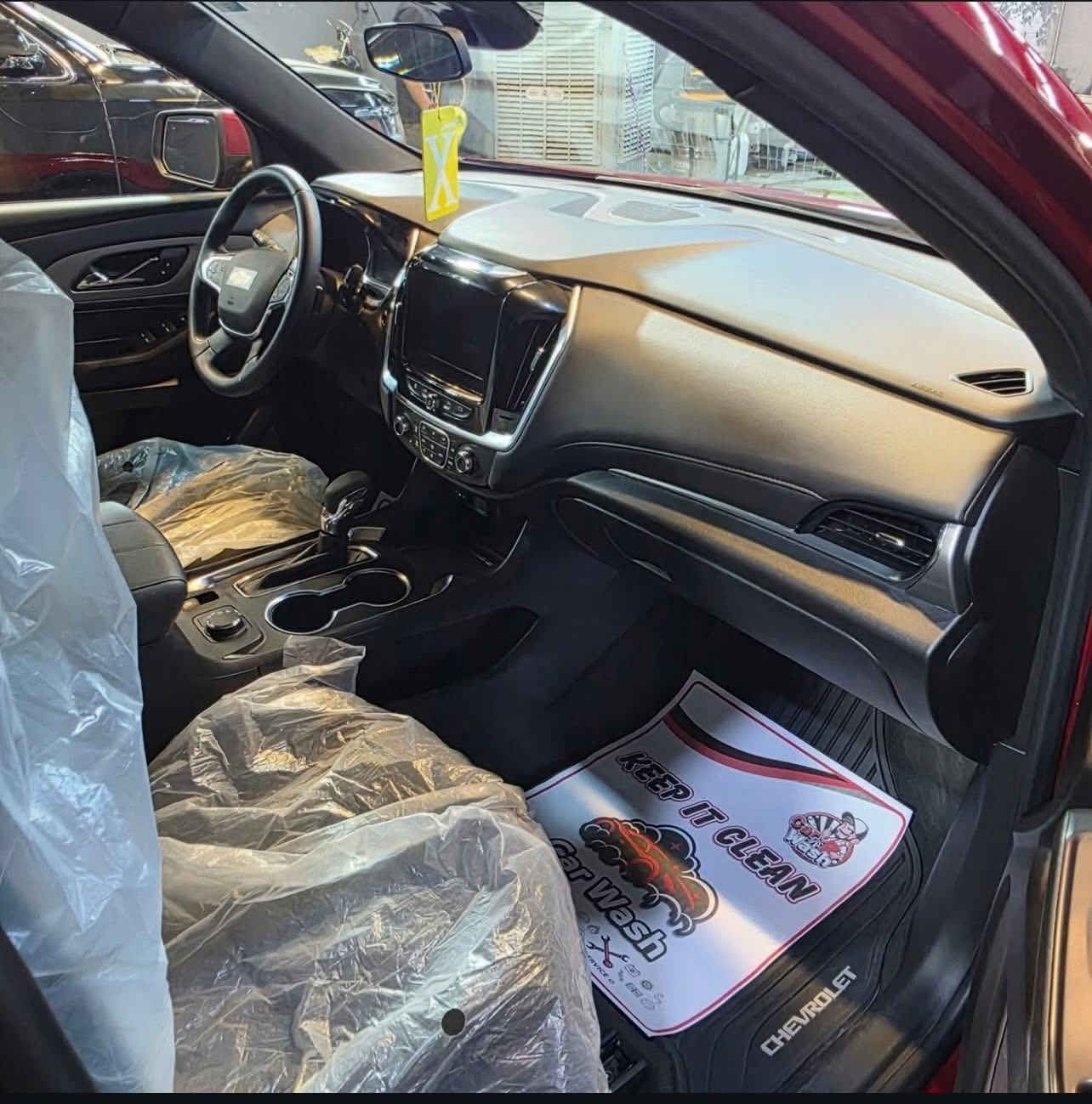 ترافلس 2023

● مواصفات LT  معروفه فول

● حجم محرك 6 سلندر 3600

● كشافات الأمامية زنون

● شاشة حجم كبير 

● عدد البصمة اثنين  

● مفتاح التشغيل بصمة وتشغيل عن بعد 

● 3 قطع تبريد 

● بصمات عدد 4 للابواب مع بصمة جنطة و بصمة تشغيل  

● صندوق كهرباء 

● كشانات الامامية كهرباء 

● تشغيل عن بعد و رادار أمامي و مانع تصادم 

● تدفئة بالكشنات الامامية

● إشارة بالمرايا الجانبية 

● شاشة الدشبول قاصة  

● سايد بريك بصمة 

● شاحن موبايل واير ليس 

● مخارج UBS

● رادار امامي + تحديد مسار 

● رادار جانبي نظام النقاط العمياء 

● اشارة بالمرآة 

 ● اوتو ستوب إطفاء ذاتي 

● تحكم ستيرن و حاكيه و بلوتوث و تحكم صوت 

● نظام ABS

● 7 راكب سياحي كشن منفصل 

● كامرات اربع جهات 

● سايد بريك بصمه
السعر اتصل وتدالل *********** وتساب
