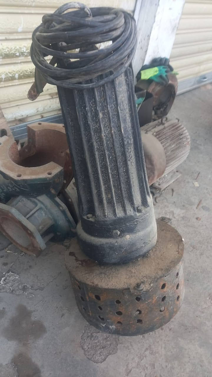 غطاس نهري سيح ١٠ حصان مشتغل شهرين ٥ في ٥ السعر ٧٥٠ الف ابوغريب ***********
