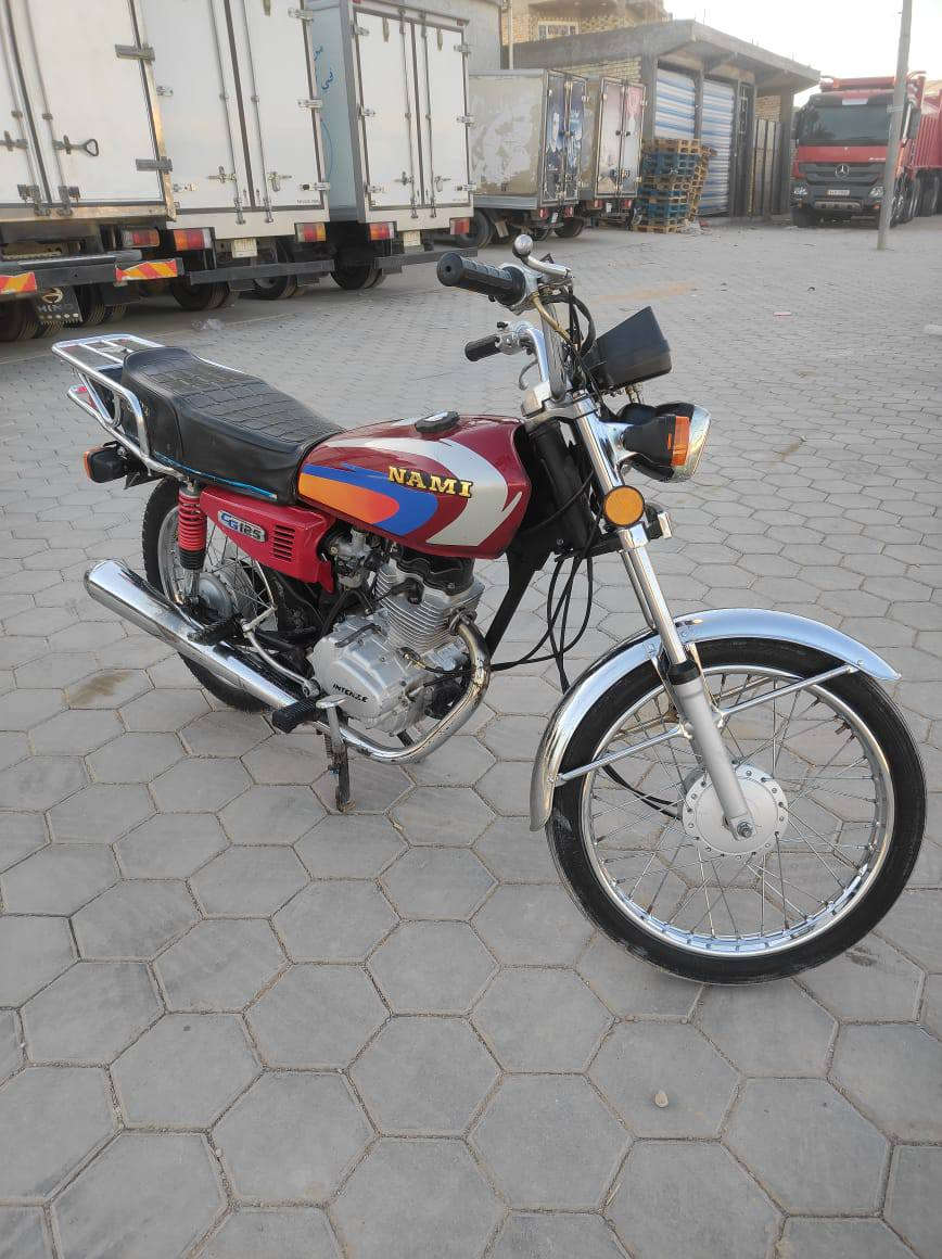 سلام عليكم دراجه للبيع أصولي مديل 17 وكيلها العارضي شاصي رفيع مكينه انتنس تعمير 23 السعر 800 وبيها مجال المكان النجف الاشرف كوفه بركيه  أكثر الاستفسار الاتصال على رقم ***********
