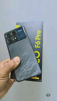 بوكو اف ٦ برو • ذاكرة ٥١٢ • السماوا