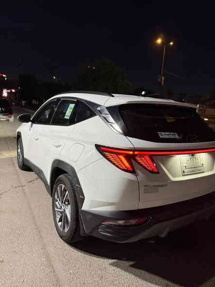 توسان 2023 خليجي 
مكفول كفاله عامة 

عدا شخطة اقل الشبر بالباب خلفي 

ماشية 70 الف

الموصفات واضحة بالصور 

رقم بغداد باسمي 

مكان السيارة بغداد

السعر 212 وبيها مجال بسيط 

***********
