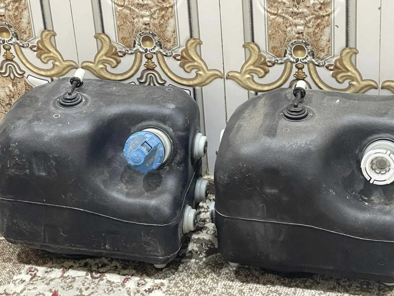 السلام عليكم
للبيع سوبايا  + دبات ادبلو عدد ٢ اصليات + مثلثات اصليات عدد ٢ + تخم كبات اصليات 
سعرهم كلهم ١٧٥ 
***********
