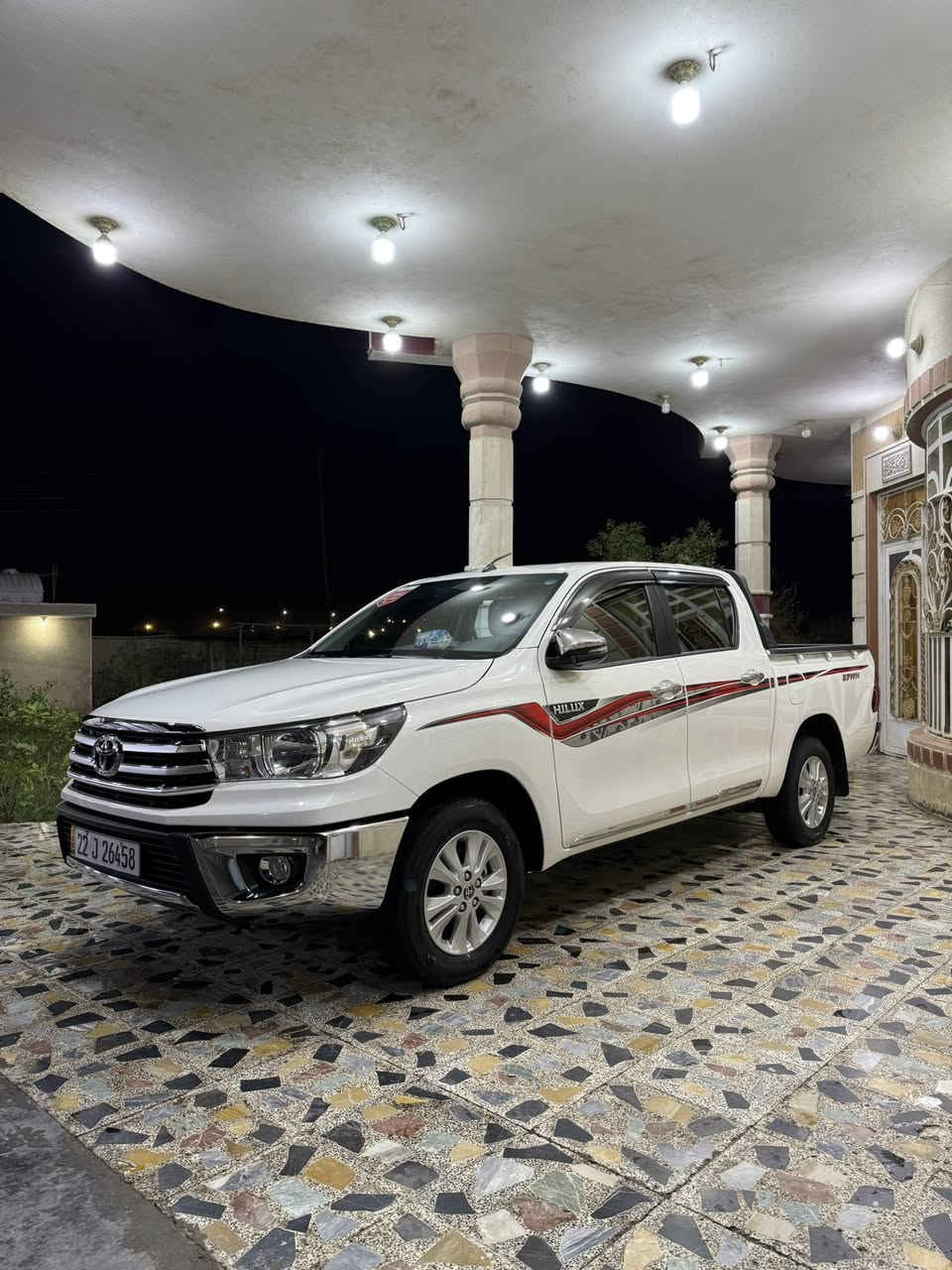 سلام عليكم
البيع بيكم تويوتا هايلوكس ناصيه
وكاله شركة ساز فوللل مواصفات
موديل 2025 رقم اربيل 
ماشيه 25 الف
مكفوله كفاله عامه ع وضع الشركة
حجم المحرك 4 سرندر 2700
نوع الوقود بانزين
بصمه تشغيل وتفتيح
تحكم ستيرن جهتين 
كير اتماتيك
كشنات حار بارد
تبريد قطعتين بيانو لمس
حساس خلفي
شاشه حجم كبير 
كامره دواره 
ويل كروم 
بنيد  جكات
6 سماعات 
مري شفط 
اشاره بل مري
بعد بيها هواي مواصفات
معروفه مواصفات  شركة ساز
السعر 295 $ بيها مجال بصيط 
العنوان بغداد جسر ديالى الجديد 
تقاطع 9 نيسان
الاستفسار ***********
ابو محمد الشمري
