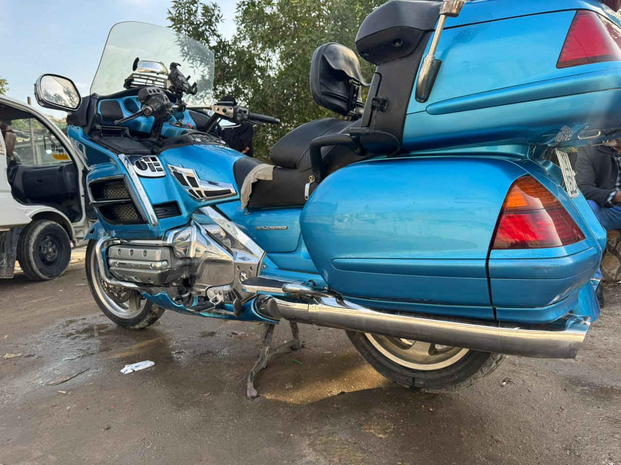 سلام عليكم دراجه كولدن ١٨٠٠ موديل ٢٠٠٤ دراجه جديدة ومكفولة كفالة عامة مكينه وكير دراجه رقم وسنوية انكليزي تحويل ثاني يوم مكاني بغداد البلديات السعر ٦٥ وبيها مجال قليل ***********
