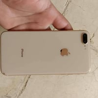 ايفون 8بلاس ذاكره 256 البطاريه 100 تلفون مبدل فقط بطاريه ولباقي مكفول ...