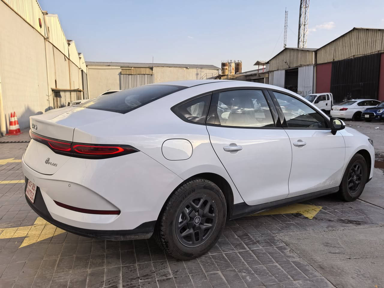 کوین پڵەس qin plus 2025
ڕەنگی سپی  ناو زەیتونی
2.900 ڕۆیشتووە وەک سفرە دەسکاری هیچ شتێکی نەکراوە
ژمارە کاتی 50 ڕۆژ ماوە بۆ ڕەقەمکردن
کەمێک نەرمە تەرزەی هەیە بەزەحمەت دەبینرێ

نرخــــــــی:  118 $  
 
*********** واتساپ أربيل, العراق
