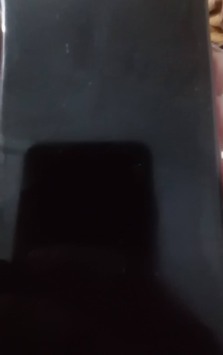 ايفون ١١ عادي بسعر مناسب نقص فقط بور مال خريطه وضهر بعد مابي نقص بطاريه ٨٧ شاشه ما مبدل مكاني بعقوبه هاي رقمي ***********+ ويا شاحنه وسماعات ايربود واذا اكو مراوس عادي
