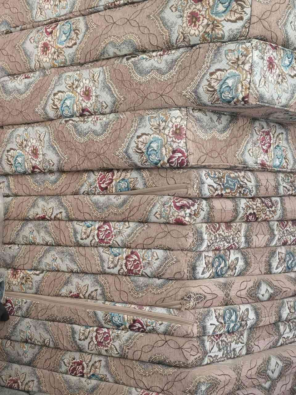 سلام عليكم اخوتي ديؤان البيع جديد ستغدام شهر
عشر مقاعد الطول ٢٠ 
متر 
للاستفسار
***********
