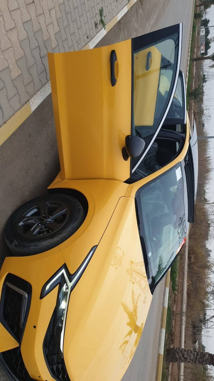 السلام عليكم
K 5.  موديل 24  فول مواصفات بانوراما السيارة جديدة بشرط تغليف الدشبول بعدة بيها  غاز بلاد  رقم قادسية ماكو داعي اشرح مواصفاتها الصور  تحكم مكانها بالديوانية  سعر البيع خاص على الرقم بي واتس اب للي يريد يشتري 
***********
