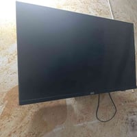 عندي شاشه للبيع الحجم 32 كامل مواصفات بيه انترنيت بيه تعرض عل تلفون شا...