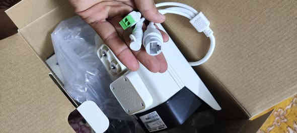 كامرة مرقبة من شركة تلكوم
تعمل بل ذكاء الاصطناعي تعرف على الوجه 
رؤية ليلية تعرف على رقم السيارة 
للاستفسار خاص او ***********
