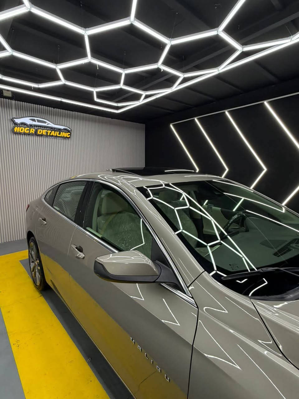 شۆفرلێت مالیبۆ 2024 پریمەر 
مواسەفات پریمەر ناو سپی و ساجی فوول زۆر تایبەتە 
٢٦ هەزاری حەقیقی ڕۆشتووە و زۆر تازەیە 
ڕەنگی شامبانی و ناو سپی زۆر نازدار و جوانە 
مواسەفات پریمەر ١/١ 
(( پانۆراما ،، ٥ بەصمە ،، شەغال ،، 
کوشن سارد و گەرم ،، سوکان هیتەر ،، 
گیچ ئەلکترۆنی و شاشە گەورە هەردوو کوشن کارەبا ،، 
ئۆتۆ ستارت و ستۆپ ،، گێچ ٢٧٠ ،، 
٣ گێڕ و شەفتی سوکان ،، برێک کارەبا ،، 
بەگ لایت لید و فوول و لید ئۆتۆ ،، 
کامل ڕادار پێش و دواو لاکان ،، 
مکەبەرە بۆس کامێرا و زۆر زۆر مواسەفاتی تر 
کە تەواو نابێت باسکردنی )) 
ئازیزان سەیارەکە تەنها یەک پارچەی بۆیاخە بێ ناو بەشەرت
 نوکە دەرزی ناوی نەیبێ و بێ هیچ شتێ 
ماباقی هەموو گیانئ بەشەرت و نموونەیە لە جوانییا 
و زۆر زۆر نازدارە ..

سعر: لە کۆمێنت داوای بکە ڕاستەوخۆ بۆت دێت 📩 

گێڕ و مەکینە بەشەرت نەکراوەتەوەو هیچ خەلەلێکیشی نیە 
٤ تایەی لۆکی بیلادی لە ژێرە 
تەحویل و غرامە بەشەرت 
سەنەوی و ڕەقەم و هەموو شتێکی تازەیە تا ٢٠٣١

شوێن / سلێمانی 
مۆبایل / ***********
