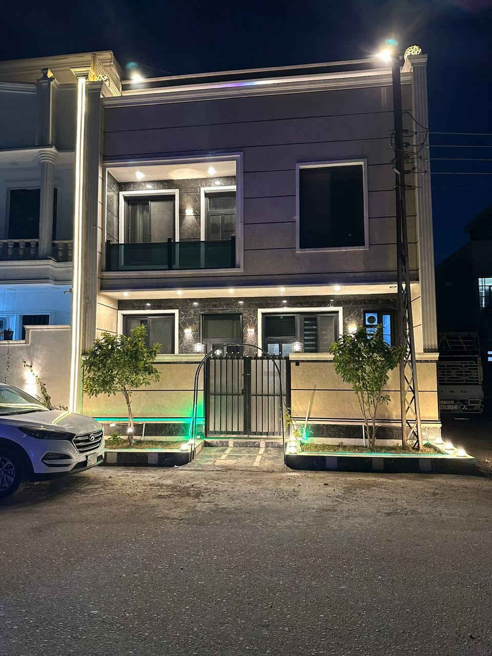 دار درجه اولى للبيع مع الاثاث مع تشجير امامي ٥٠ م

مسحه ٥٠ م

العنوان : الدوره قاعه الطالب *********** للاستفسار
