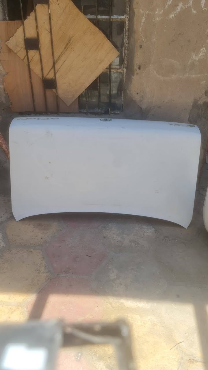 سلام عليكم  غراض ارنب جاملغات 2 وبيبان 4فارغات  غبق جنطه  السعر250 ***********
