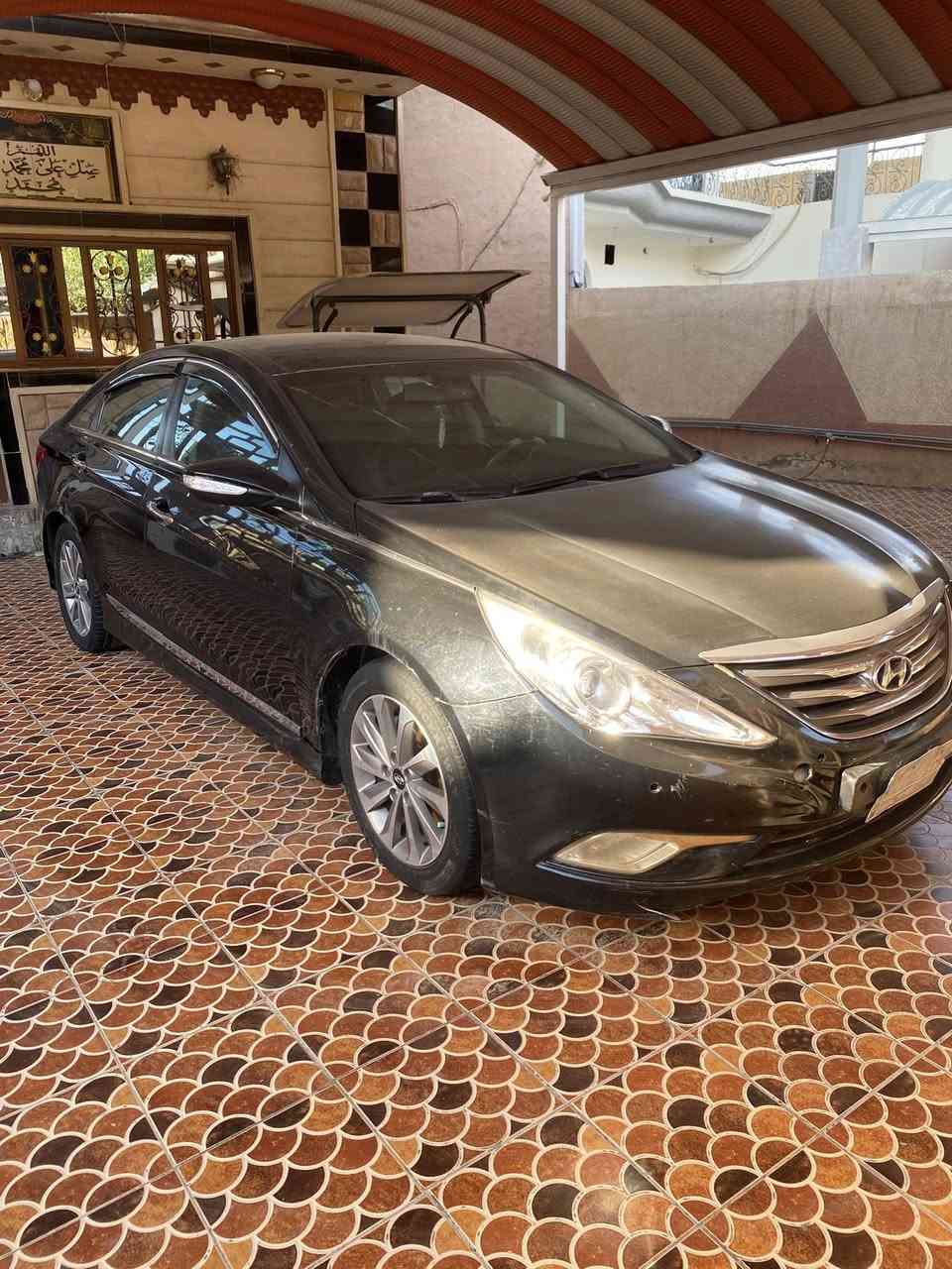 السلام عليكم ورحمة وبركاته عندي سوناتا موديل 2014 واردامريكي فول مواصفات  حدث بنيد وجاملخ وبيها قطعتين صبغ. وهذا رقمي للشراي *********** ومكانها بل حله والسعر 112 وبيها مجال حك جيه
