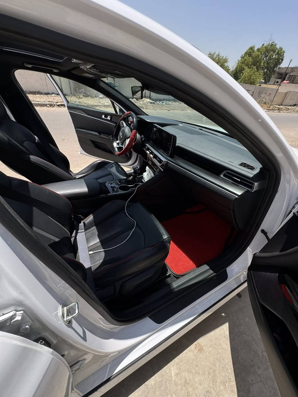 K5 gt 2500 تيربو
موديل ٢٠٢٤ رقم بغداد حرة بأسمي 
السيارة فول معروف ال gt 
حادثها مبين بالصور ٤ قطع صبغ بدون أيرباك شاصي لغد كفالة 
حته تبريدها بلادي 
كير مكينة صدر لووك شرط الفحص 
كل نقص ما بيها السيارة 
عارضها ب ١٧٠ وبيها مجال حگ الجية 
*********** ابو دُرة المحمداوي
