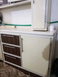 كاونتر الامنيوم تسگام ٣قطع السنگ زاويه مرمر وقطعه باب وجرارات مرمر  وم...