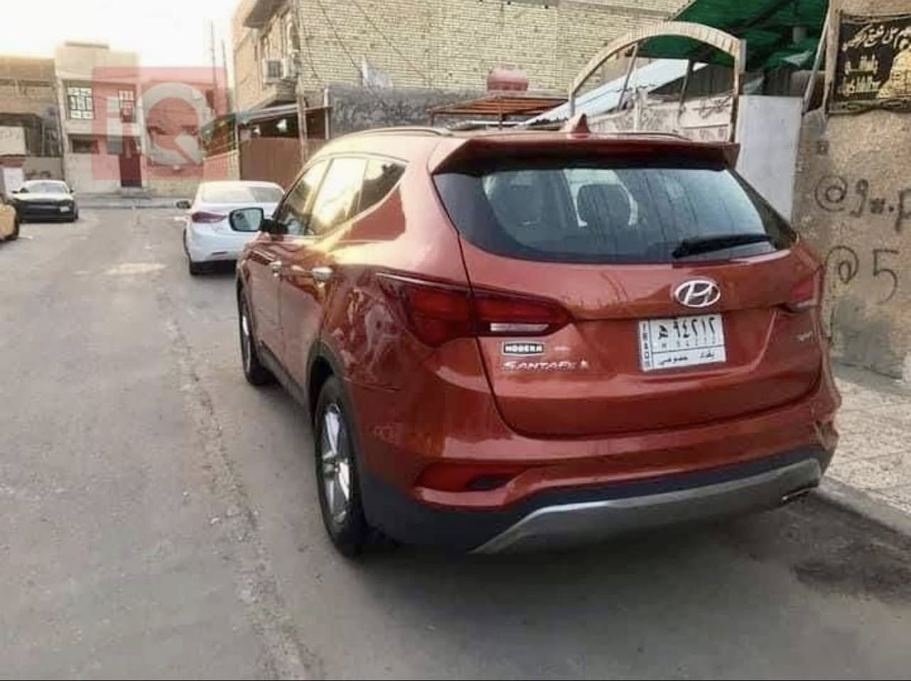 السلام عليكم
سنتافي 2017 لون مشمشي وارد امريكي 
السياره بدون ضربه قويه بيهه طعجه بالباب مال الصندوك مقدار شبر معدل ع البارد وصار عندي صبغ بالباب خلف السايق مقدار شبر والصور موجودات بالمنشور 
محرك 4 سلندر 2400
5 راكب قطعتين تبريد منفصل 
كشن كهربائي
شاشه جبيره اصليه وكامره دواره بلاد
3 وضعيات قياده 
شاشه كشف اعطال ومثبت سرعه
كشافات لد وبلوجكترات بلاد
دوشمه جلد ارضيه وكشنات شغل درجه اولى 
رقم بغداد تحويل مباشر  السيارة حيل نظيفه 
صدر جديد تايرات جدد ادامة منظومة بانزين جديده
السعر155 بي مجال كلش بسيط مكانه بالصويرة 
***********
