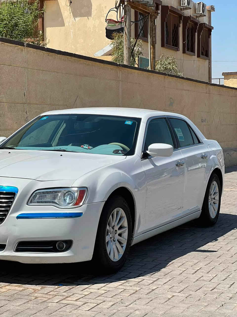 مراوس فقط 2012 بصره بسمي سياره ما مشتغله خط سياره جاهزه من كلشي توه نافضها من الطول للطول تخم تاير كير مكينه تبريد حداديه خير من الله سياره بيها خشم الجاملق الامامي مصبوغ وشوي يل باب الخلفي كنديه كفاله من الضربه مكان السياره بصره *********** مراوس فقط 🪬🤍.
