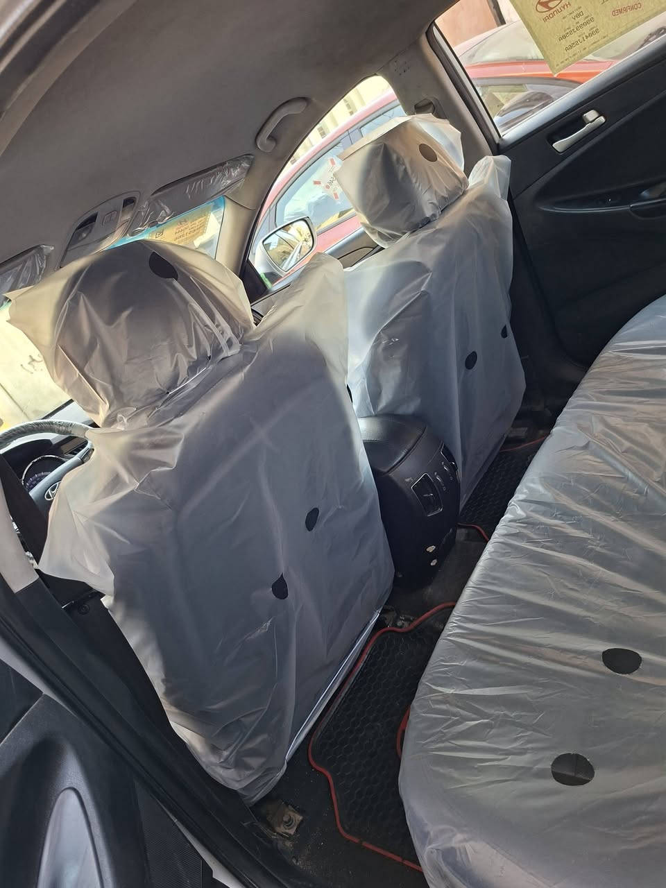 سلام عليكم سوناتا موديل ١٢ لاضربه لاكص لا تبديل لا صبغ سياره من كلشي كامله كير مكينه كلها جديد مكينه دوش تبريد ثلج تحويل مباشر حداد أمامي خلفي جديد سياره مال جناي السعر المطلوب ٩٤ بيها مجال بسيط مكان السياره بغداد رقم الهاتف ***********
