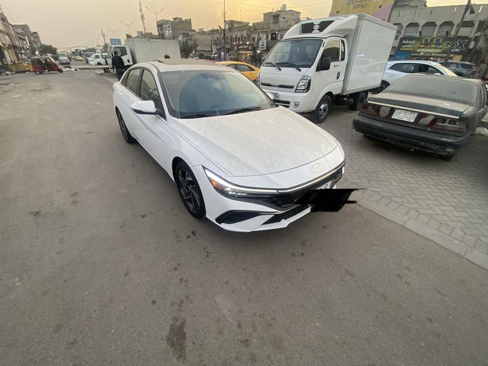 السلام عليكم لبيع فقط النتره مديل 25 لمتدد فول موصفات اخت الزيرو ماشي 12 الف
لون ابيض محرك 2000 دوش 
 كامره دواره 360 درجه
داخل ابيض ملكي جلد بلكامل كشن كهرباء 
بصمة مسح ابواب
فتحة سقف 
فول تحكم استيرن 
تحديد مسار 
اشار بلمري 
نقط عمياء 
لد زنون امامي خلفي 
ويل كب حجم 17
فول ردار امامي خلفي وجانبي 
قيادة ذاتيه

كشنات تدفئه 
مانع نزلاق 
شحن لاسلكي 
سياره حادث بنيد مبدل وجاملغ ربعه بارد وتعديل بلشاصي بدون حار وصبغ وبيها من امريكه باب خلفي وجملغ وشويه من الدوسه صبغ ارباك دركه بيها مرقمه ابسمي رقم مميز السعر175$ وبيها مجال العنوان زيونه او البديات رقم ‭0783 894 0840‬ عندي وتساب ادزلك صور الحادث
