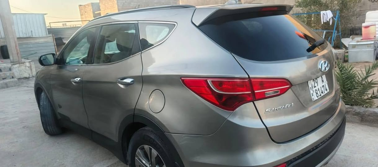 للبيع سنتافي 2016 وارد خليجي السعر 125 وبيه مجال قليل العنوان بصره الزبير ***********
