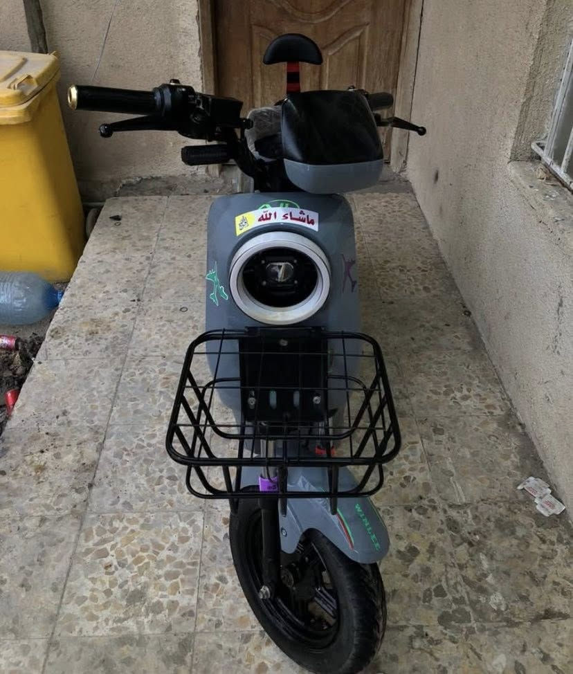 سلام  عليكم دراجه شحن البيع مديل 2026دراجه حلوه حجم البطاريات 32السعر 500وبي مجال الرقم ***********.  العنوان البصره ابو الخصيب

