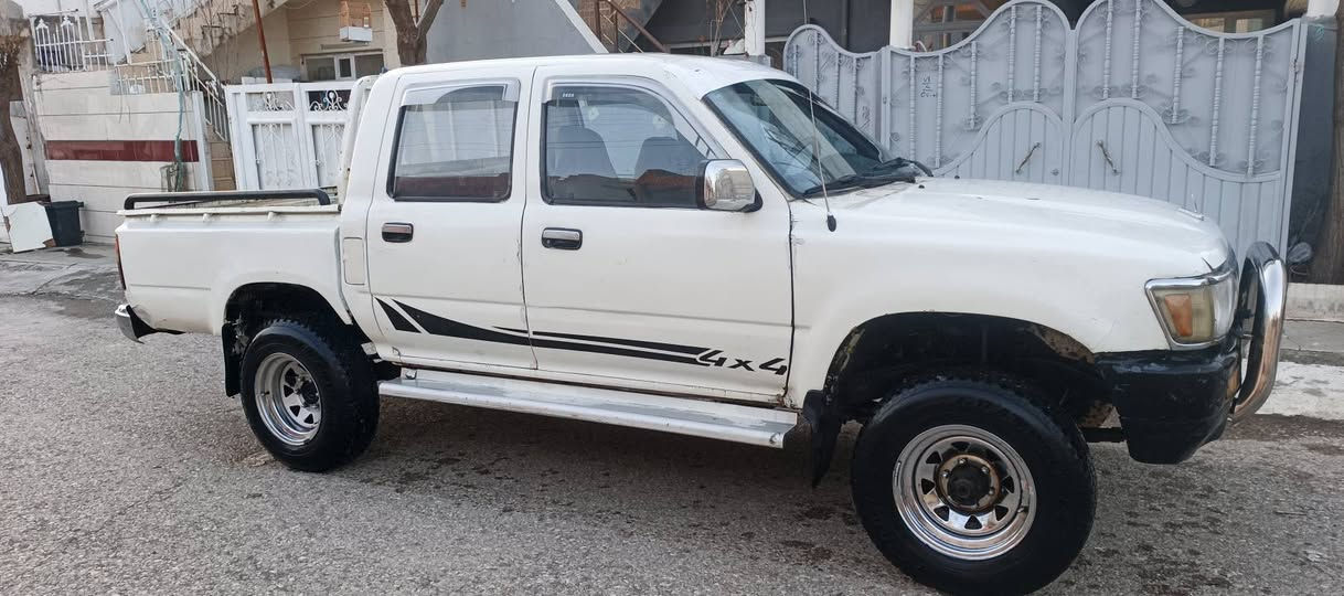 ۳۲گەڵا و مەعامەلە
مۆدێل ۱۹۹۰ 
گێرو مەکینەو ئەکسلو و دە بڵ ئەکسل بەشەرت


**إذا كنت صاحب هذا الإعلان وتريد حذفه لأي سبب، رجاءا أرسل رسالة إلى الدعم الفني**