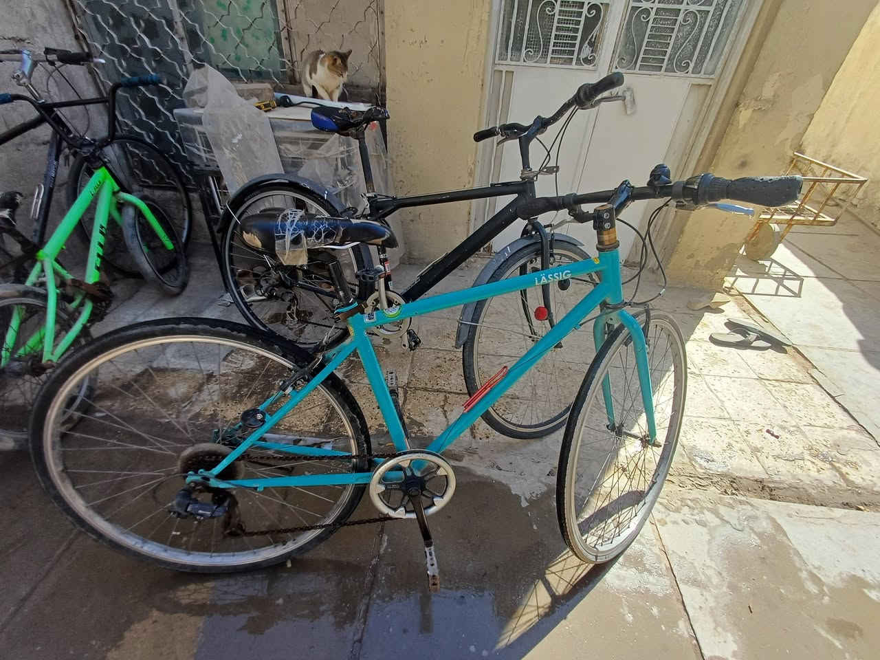 السلام عليكم  شلعة سي ٧٠٠
ليعجبة يتصل العنوان مدينة الصدر 
***********
