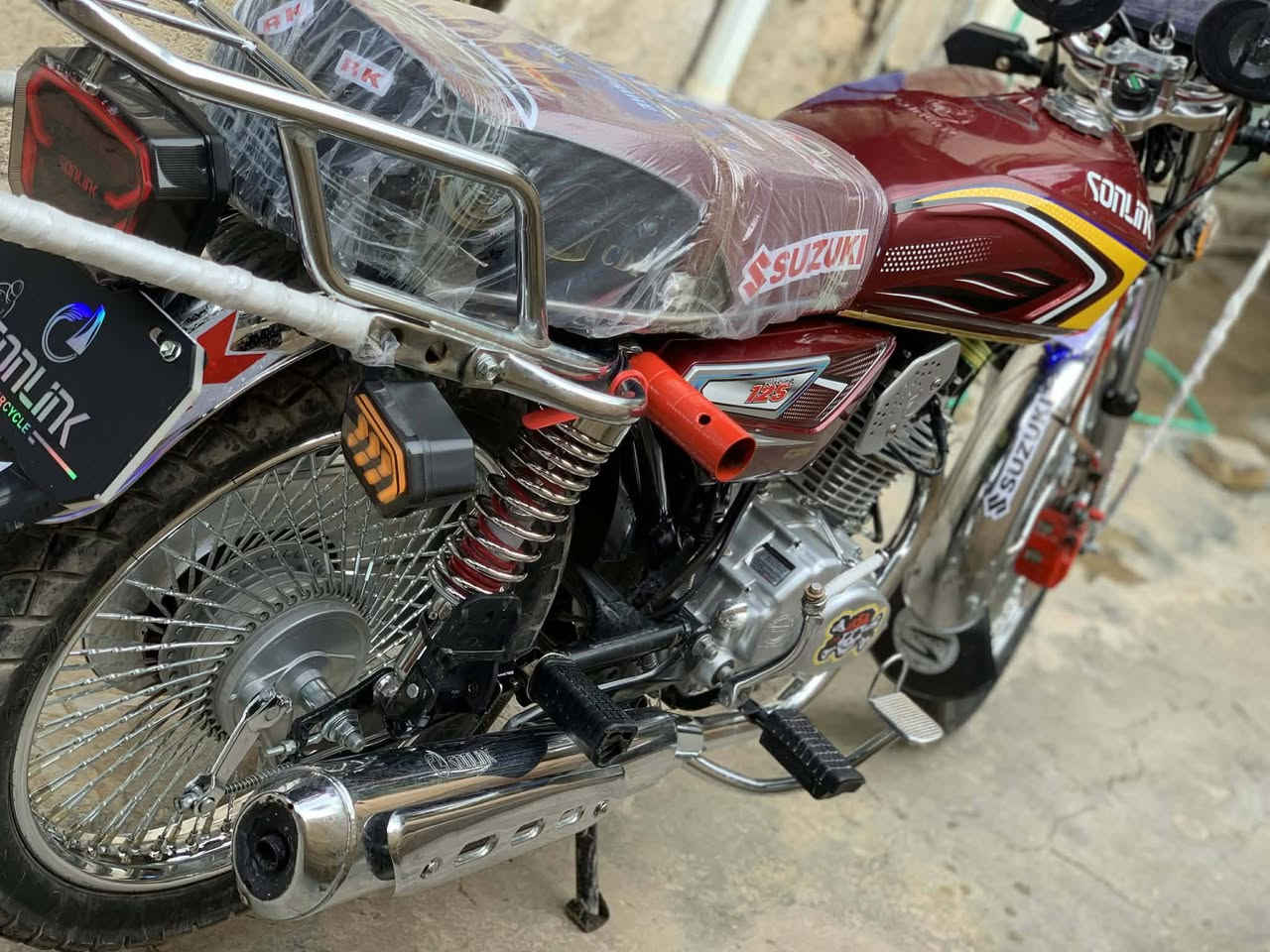 السلام عليكم شباب دراجه البيع سعر ٧٥٠ أو بيه مجال حك الجيه دراجه فول نضافه/*********** الشراي بي خير أو يدلل
