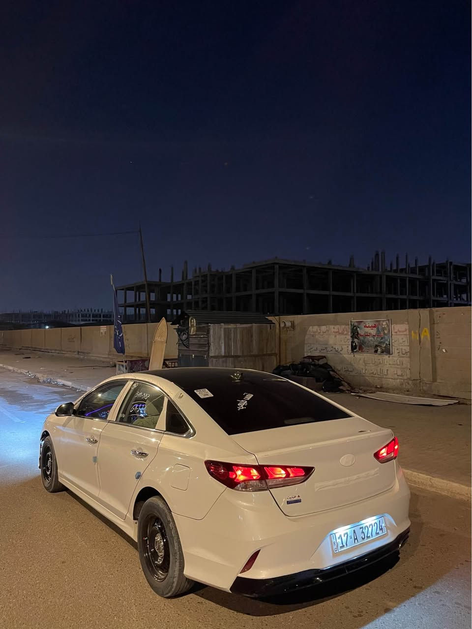 من رخصت الادمن المحترم للبيع سوناتا مديل 2018 وارد امريكي لون ابيض صدفي حادثهه جاملغ وبنيد كلش حلو حادثهه  رقم جديد سنويه جديده مرحله وصاعده هزه حره السياره مكينه 2400 دواخل بيجي فول مراصفات بصمه تحكم سترين رادارات تدفئا بالكشنات تشغيل بصمه ابواب بصمه كامره دواره شاشه كار بلي صندوق ذكي يفتح عن الاقتراب السياره مصبوغه حزام للجماليه سعرها 110 مكان السياره البصره وهاذه رقم راعيه بيع او مراوس حسب القناعه *********** البصرة, العراق
