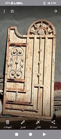 ورحمة اللة وبركاتة باب للبيع ثقيل يحتاج تصليحات بسيطة سعر 300 الف باب ...