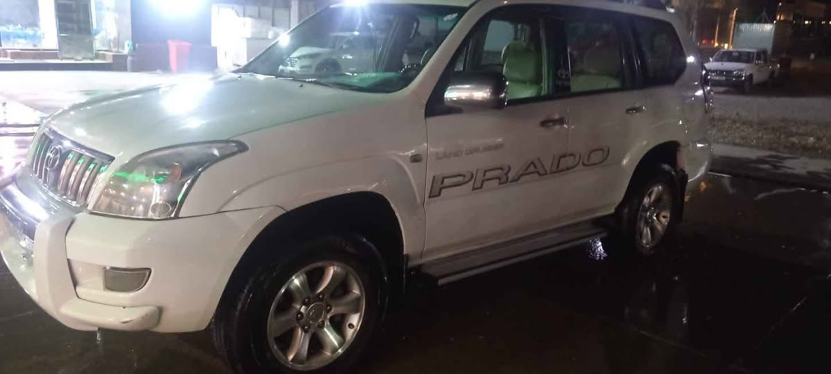 برادو موديل 2007
خليحي صبغ عام 
بدون جفيه
 السعر 115,
الاتصال على *********** بغداد, العراق
