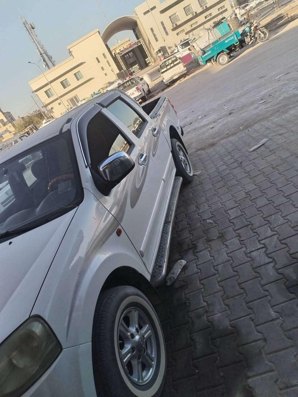 السلام عليكم
بيكم كريت ويل للبيع موديل 2013 مكفولة كفاله من الضربة والتبديل سياره جاهزه من كلشي

كير محرك شاصي مكفول كهربائيات كلها شغاله تدفئه تبريد ثلج

تخم تايرات حداديه جديده

رقم قادسيه مشروع وطني

العنوان بابل... كفل 

السعر 64

للاتصال ***********
