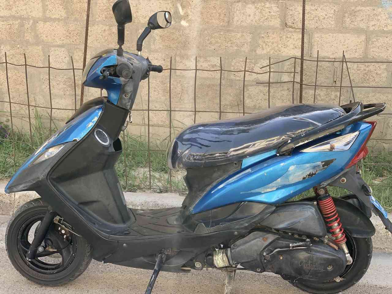 دراجة ماكس ثعلب
كفرات اصليه ختم واحد

لا تبخير ولا تنقيص

كهربائيات كامله شغاله ١/١ 

كلجات امامي خلفي جديده 

هندر شغال 

كابريتر شغاله (نص عمر) 

* نقص باتري فقط 
السعر ٥٥٠ 
رقم ( *********** )

مكاني الغزاليه

{ما متواجد على النت}
