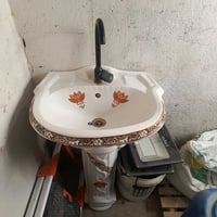 للبيع 25 ألف هيه وخلاط شرط النضافه 07830375733