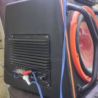 مضخم صوت • ٣٠٠٠ واط • باز ٢٠٠هرتز